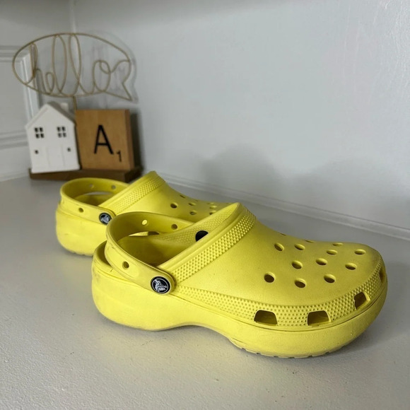 CROCS Yellow Wedge Iconic Comfort Women’s - Size 9 - Picture 6 of 9